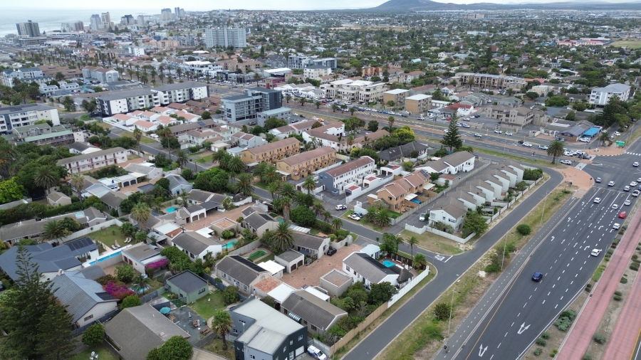 Commercial Property for Sale in Waves Edge Western Cape